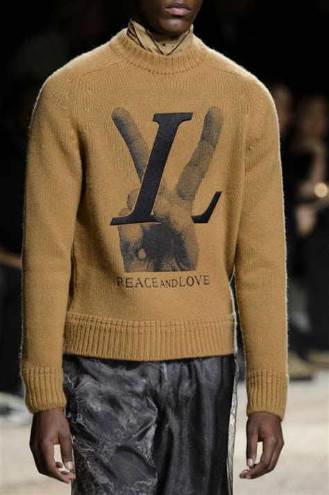 where to sell louis vuitton apparel